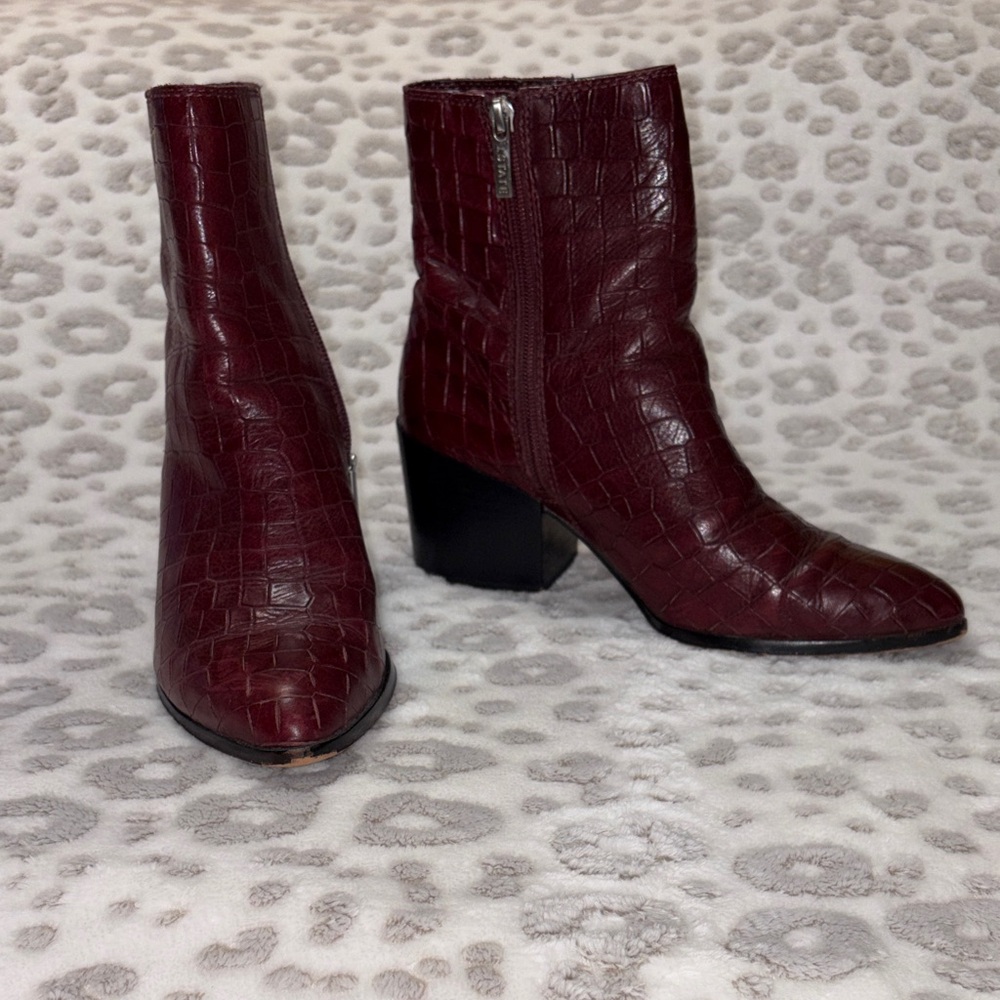 1. State Crocodile Embossed Ankle Booties, Dark Red, Sz 8 - Picture 3 of 8